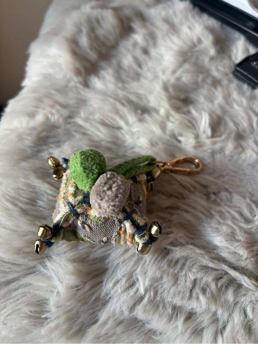Colorful Jingle Keychain - Picture 2 of 2